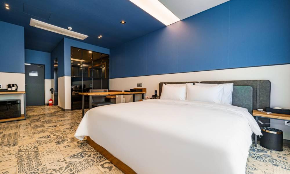 Anseong Nomad Hotel ภายนอก รูปภาพ