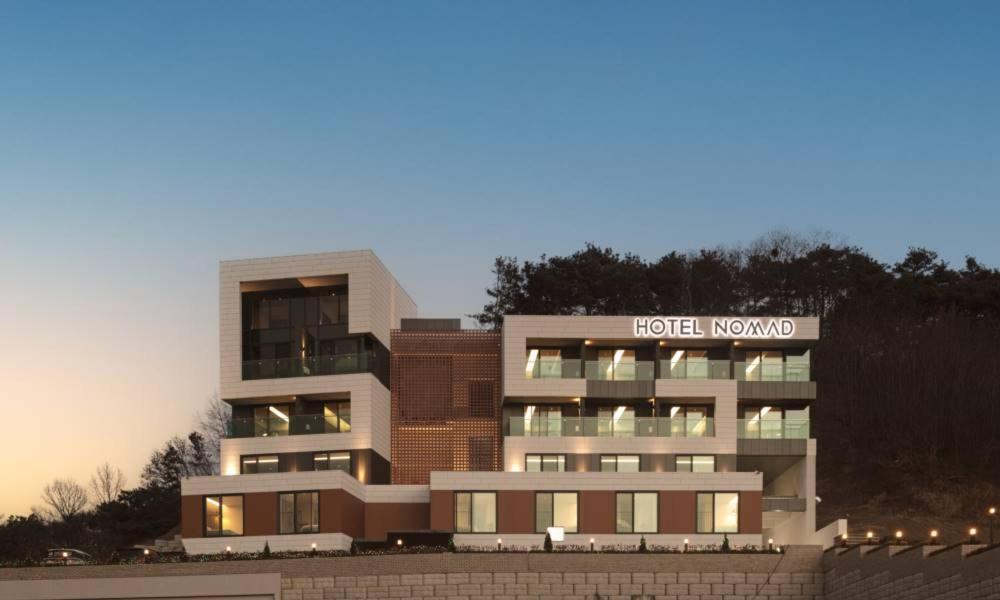 Anseong Nomad Hotel ภายนอก รูปภาพ