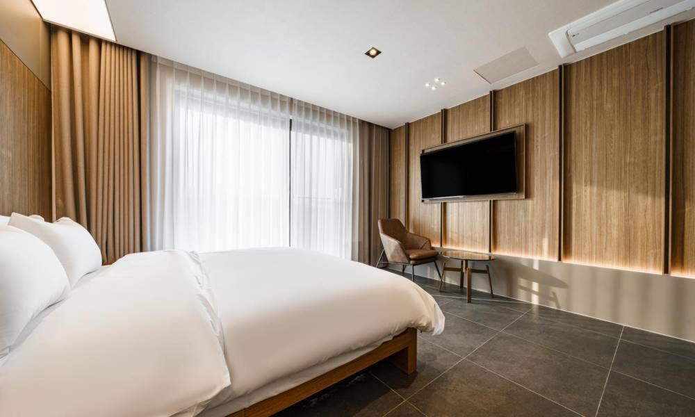 Anseong Nomad Hotel ภายนอก รูปภาพ