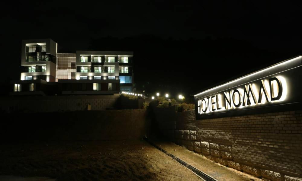 Anseong Nomad Hotel ภายนอก รูปภาพ